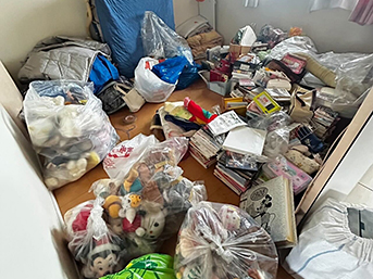 大量の不用品